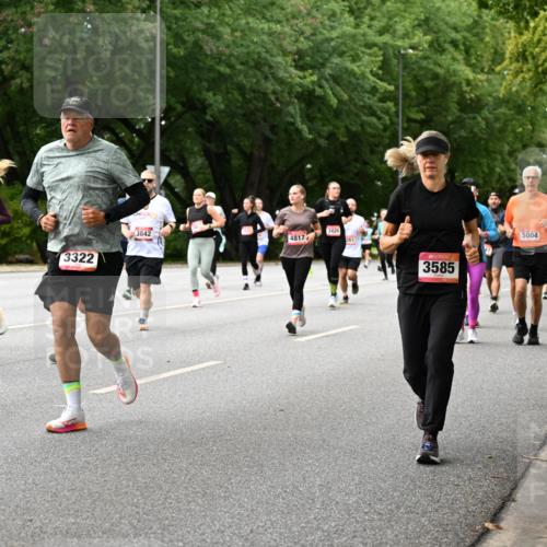 06.09.2026 - CURREX Alsterlauf Dr. Thomas Lammeyer http://msf.ph/oto/10116488 06.09.2026 09:13:07 Laufen 5094, 3322, 3842, 4817, 3426, 3585, 5004 meine-sportfotos.de