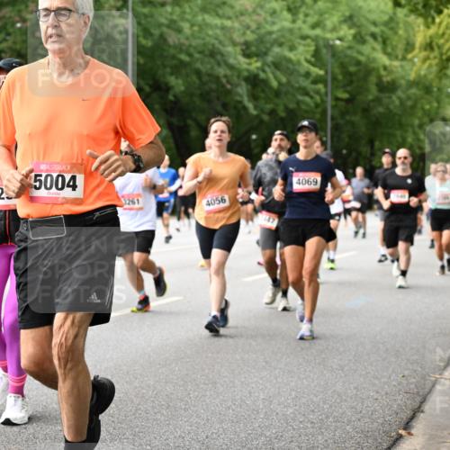 06.09.2026 - CURREX Alsterlauf Dr. Thomas Lammeyer http://msf.ph/oto/10116524 06.09.2026 09:13:12 Laufen 5004, 82, 1261, 4056, 847, 4069 meine-sportfotos.de