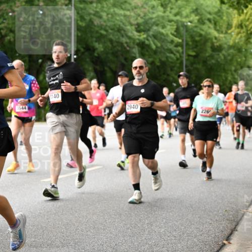 06.09.2026 - CURREX Alsterlauf Dr. Thomas Lammeyer http://msf.ph/oto/10116544 06.09.2026 09:13:14 Laufen 4069, 1544, 140, 2940, 226 meine-sportfotos.de