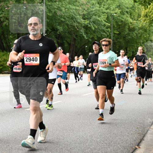 06.09.2026 - CURREX Alsterlauf Dr. Thomas Lammeyer http://msf.ph/oto/10116550 06.09.2026 09:13:15 Laufen 140, 594, 4549, 2940, 4704, 2269, 3499, 38, 3323 meine-sportfotos.de