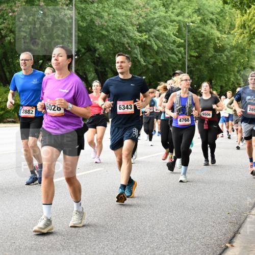 06.09.2026 - CURREX Alsterlauf Dr. Thomas Lammeyer http://msf.ph/oto/10116610 06.09.2026 09:13:23 Laufen 5780, 75532, 2882, 6028, 6343, 5506, 4768, 2698, 0 meine-sportfotos.de