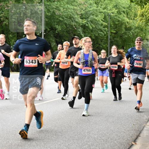 06.09.2026 - CURREX Alsterlauf Dr. Thomas Lammeyer http://msf.ph/oto/10116615 06.09.2026 09:13:23 Laufen 109, 6343, 5930, 4915, 4914, 5506, 4768, 779, 2698, 5543, 6250, 5109 meine-sportfotos.de