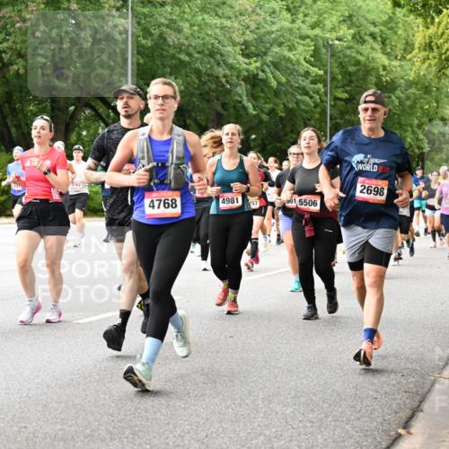 06.09.2026 - CURREX Alsterlauf Dr. Thomas Lammeyer http://msf.ph/oto/10116618 06.09.2026 09:13:24 Laufen 3762, 4768, 4981, 257, 91, 5506, 2698, 5543, 5109 meine-sportfotos.de