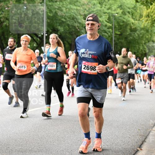 06.09.2026 - CURREX Alsterlauf Dr. Thomas Lammeyer http://msf.ph/oto/10116625 06.09.2026 09:13:25 Laufen 4768, 2042, 4981, 915, 2698, 779 meine-sportfotos.de