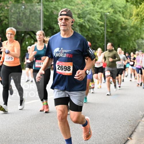 06.09.2026 - CURREX Alsterlauf Dr. Thomas Lammeyer http://msf.ph/oto/10116626 06.09.2026 09:13:25 Laufen 2042, 4915, 4981, 2698, 2124 meine-sportfotos.de