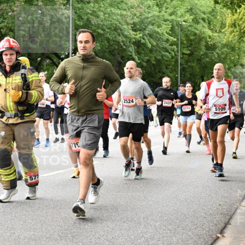 06.09.2026 - CURREX Alsterlauf Dr. Thomas Lammeyer http://msf.ph/oto/10116642 06.09.2026 09:13:28 Laufen 575, 1596, 779, 2524, 2437, 8318, 5109, 5543 meine-sportfotos.de