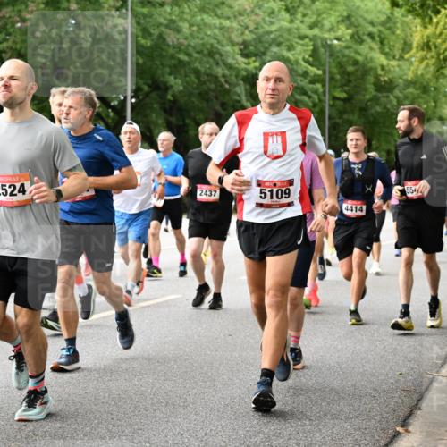 06.09.2026 - CURREX Alsterlauf Dr. Thomas Lammeyer http://msf.ph/oto/10116654 06.09.2026 09:13:30 Laufen 3294, 2524, 2437, 5109, 4414, 5544 meine-sportfotos.de