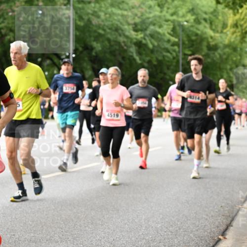 06.09.2026 - CURREX Alsterlauf Dr. Thomas Lammeyer http://msf.ph/oto/10116672 06.09.2026 09:13:32 Laufen 3435, 5, 3754, 4519 meine-sportfotos.de
