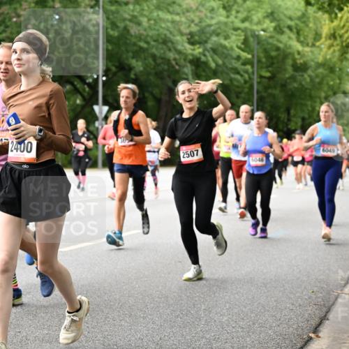 06.09.2026 - CURREX Alsterlauf Dr. Thomas Lammeyer http://msf.ph/oto/10116689 06.09.2026 09:13:35 Laufen 841, 8142400, 36, 2507, 6046, 6049 meine-sportfotos.de