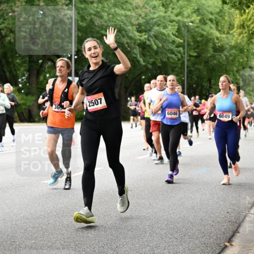 06.09.2026 - CURREX Alsterlauf Dr. Thomas Lammeyer http://msf.ph/oto/10116693 06.09.2026 09:13:36 Laufen 36, 2591, 2507, 6046, 6049 meine-sportfotos.de