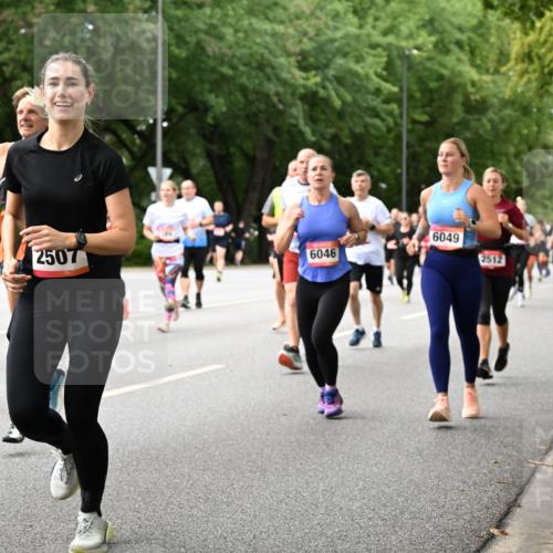 06.09.2026 - CURREX Alsterlauf Dr. Thomas Lammeyer http://msf.ph/oto/10116698 06.09.2026 09:13:37 Laufen 2507, 6046, 6049, 2512 meine-sportfotos.de