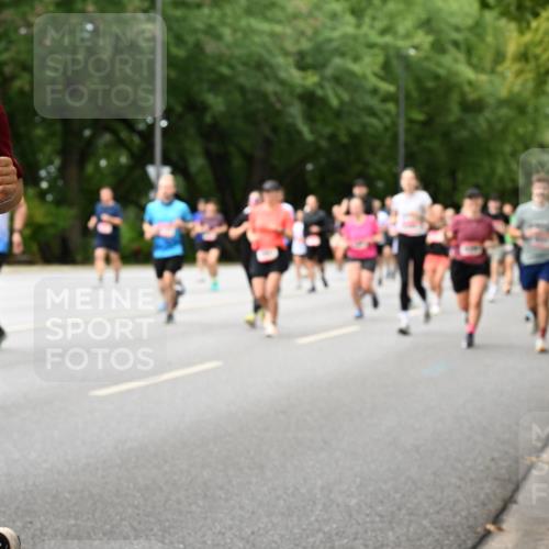 06.09.2026 - CURREX Alsterlauf Dr. Thomas Lammeyer http://msf.ph/oto/10116722 06.09.2026 09:13:40 Laufen 30, 2512 meine-sportfotos.de