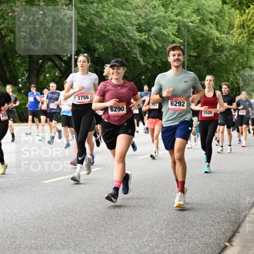 06.09.2026 - CURREX Alsterlauf Dr. Thomas Lammeyer http://msf.ph/oto/10116742 06.09.2026 09:13:42 Laufen 5737, 2957, 250, 3412, 3756, 4077, 4784, 6292, 6290, 4229, 2520, 6368, 6368, 5284 meine-sportfotos.de