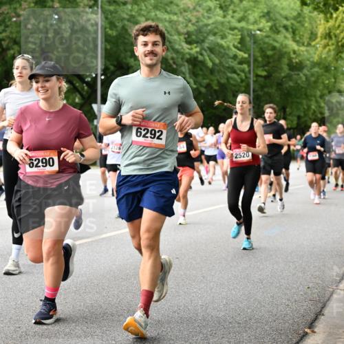 06.09.2026 - CURREX Alsterlauf Dr. Thomas Lammeyer http://msf.ph/oto/10116746 06.09.2026 09:13:43 Laufen 6290, 6292, 784, 2520 meine-sportfotos.de