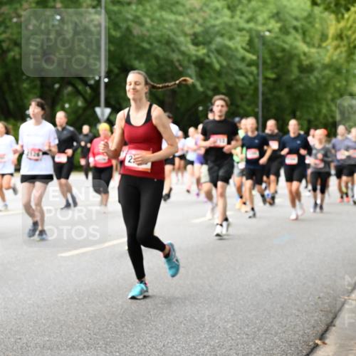 06.09.2026 - CURREX Alsterlauf Dr. Thomas Lammeyer http://msf.ph/oto/10116755 06.09.2026 09:13:44 Laufen 6460 meine-sportfotos.de