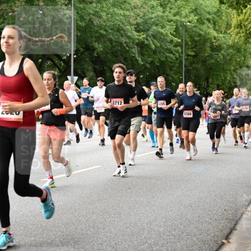 06.09.2026 - CURREX Alsterlauf Dr. Thomas Lammeyer http://msf.ph/oto/10116761 06.09.2026 09:13:45 Laufen 376, 636, 12120, 3712, 6355, 1943, 4229, 5284, 4975, 6368, 507 meine-sportfotos.de