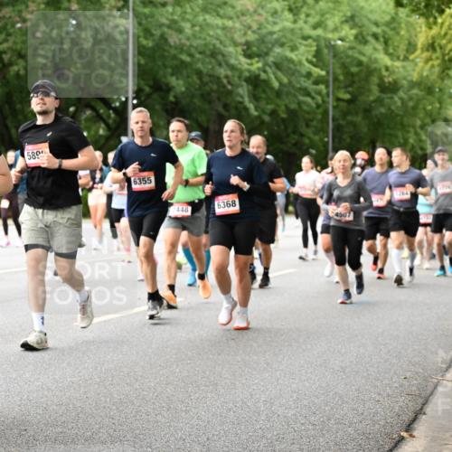 06.09.2026 - CURREX Alsterlauf Dr. Thomas Lammeyer http://msf.ph/oto/10116775 06.09.2026 09:13:47 Laufen 3712, 580, 6355, 6368, 448, 4507, 1284 meine-sportfotos.de