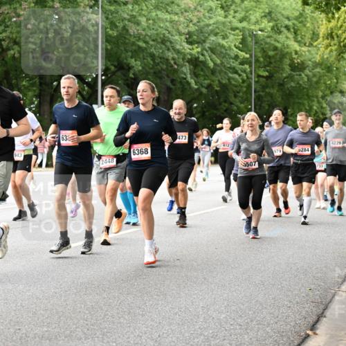 06.09.2026 - CURREX Alsterlauf Dr. Thomas Lammeyer http://msf.ph/oto/10116779 06.09.2026 09:13:47 Laufen 3945, 5899, 943, 63, 2448, 6368, 473, 612, 979, 507, 284, 4229, 6264, 733 meine-sportfotos.de