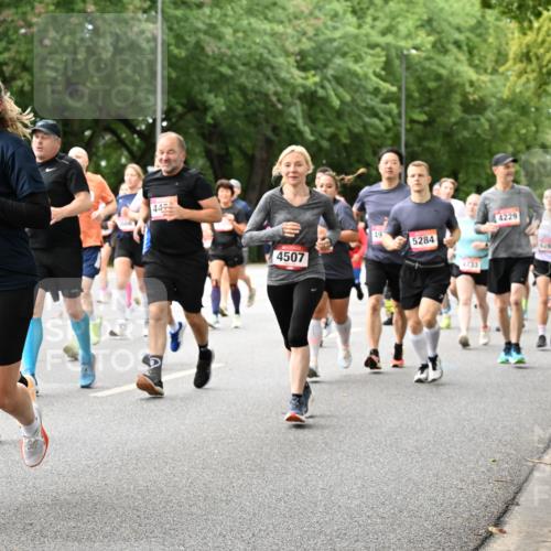 06.09.2026 - CURREX Alsterlauf Dr. Thomas Lammeyer http://msf.ph/oto/10116790 06.09.2026 09:13:48 Laufen 6368, 4507, 49, 5284, 4733, 4229 meine-sportfotos.de