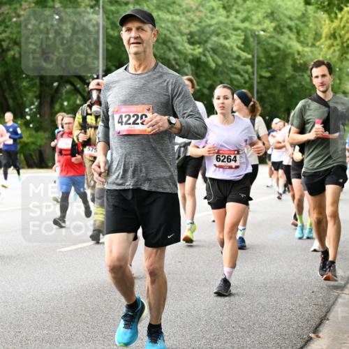 06.09.2026 - CURREX Alsterlauf Dr. Thomas Lammeyer http://msf.ph/oto/10116817 06.09.2026 09:13:52 Laufen 575, 422, 6264, 5727 meine-sportfotos.de