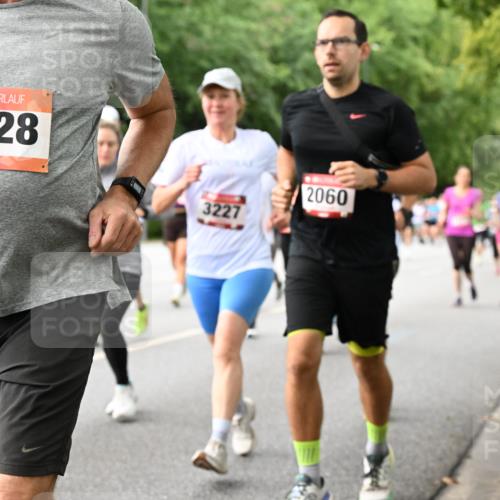 06.09.2026 - CURREX Alsterlauf Dr. Thomas Lammeyer http://msf.ph/oto/10116861 06.09.2026 09:13:57 Laufen 3728, 3227, 2060 meine-sportfotos.de