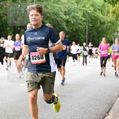 06.09.2026 - CURREX Alsterlauf Dr. Thomas Lammeyer http://msf.ph/oto/10116872 06.09.2026 09:13:59 Laufen 4152, 3874, 8268 meine-sportfotos.de