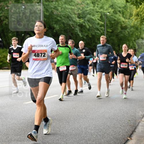 06.09.2026 - CURREX Alsterlauf Dr. Thomas Lammeyer http://msf.ph/oto/10116927 06.09.2026 09:14:05 Laufen 421, 8017, 6474, 4872, 2775, 2778, 5540, 5539 meine-sportfotos.de