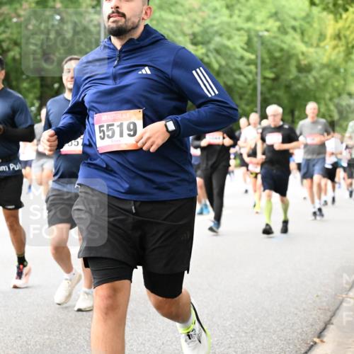 06.09.2026 - CURREX Alsterlauf Dr. Thomas Lammeyer http://msf.ph/oto/10116967 06.09.2026 09:14:10 Laufen 556, 05, 5519 meine-sportfotos.de