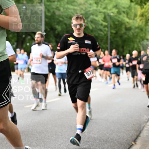 06.09.2026 - CURREX Alsterlauf Dr. Thomas Lammeyer http://msf.ph/oto/10117007 06.09.2026 09:14:15 Laufen 3874, 579 meine-sportfotos.de