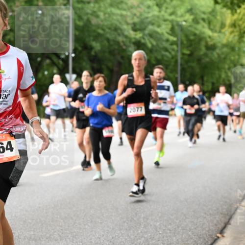 06.09.2026 - CURREX Alsterlauf Dr. Thomas Lammeyer http://msf.ph/oto/10117066 06.09.2026 09:14:22 Laufen 2077, 2164 meine-sportfotos.de