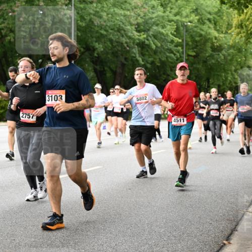 06.09.2026 - CURREX Alsterlauf Dr. Thomas Lammeyer http://msf.ph/oto/10117102 06.09.2026 09:14:27 Laufen 8306, 4117, 2757, 3103, 101, 5802, 4511, 300, 3005 meine-sportfotos.de
