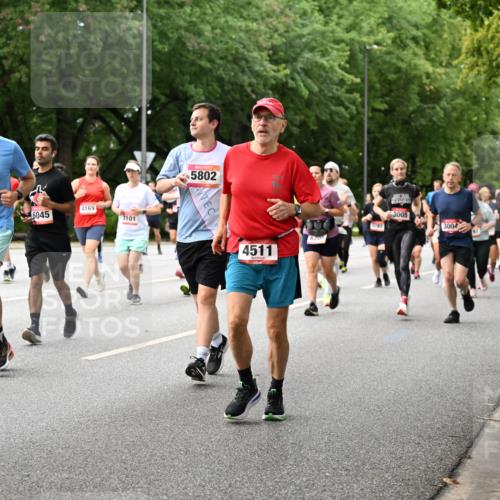 06.09.2026 - CURREX Alsterlauf Dr. Thomas Lammeyer http://msf.ph/oto/10117109 06.09.2026 09:14:28 Laufen 7, 6039, 3766, 4169, 6045, 3101, 5802, 6205, 4511, 3005, 3004 meine-sportfotos.de