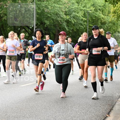 06.09.2026 - CURREX Alsterlauf Dr. Thomas Lammeyer http://msf.ph/oto/10117144 06.09.2026 09:14:33 Laufen 8014, 592, 3674, 6433, 5743, 5157, 4767, 2082 meine-sportfotos.de