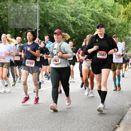06.09.2026 - CURREX Alsterlauf Dr. Thomas Lammeyer http://msf.ph/oto/10117146 06.09.2026 09:14:33 Laufen 592, 3674, 5743, 6433, 5157, 82, 4767, 2082, 2745 meine-sportfotos.de