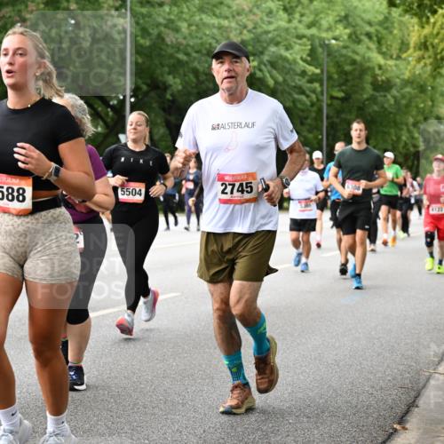 06.09.2026 - CURREX Alsterlauf Dr. Thomas Lammeyer http://msf.ph/oto/10117162 06.09.2026 09:14:35 Laufen 6, 2588, 6308, 5504, 2745, 4122 meine-sportfotos.de