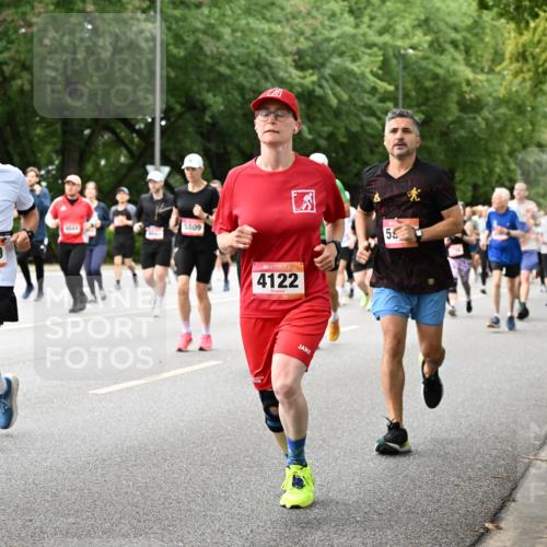06.09.2026 - CURREX Alsterlauf Dr. Thomas Lammeyer http://msf.ph/oto/10117193 06.09.2026 09:14:39 Laufen 945, 5369, 5809, 4122, 55 meine-sportfotos.de