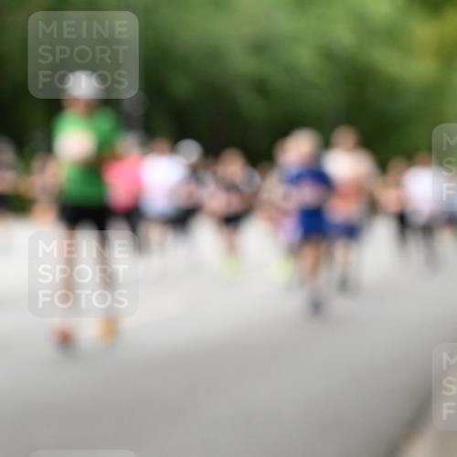 06.09.2026 - CURREX Alsterlauf Dr. Thomas Lammeyer http://msf.ph/oto/10117211 06.09.2026 09:14:42 Laufen  meine-sportfotos.de