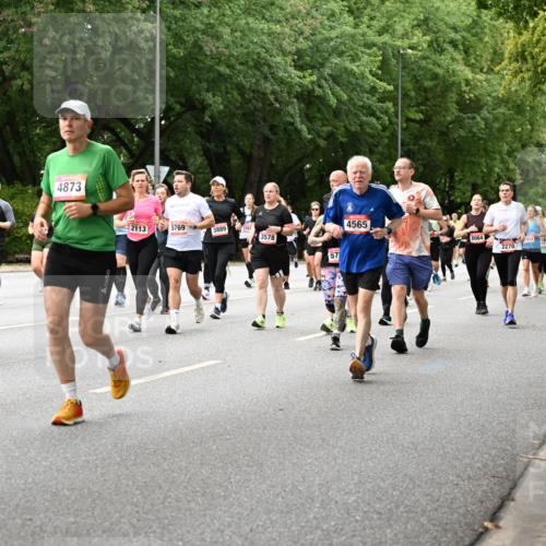 06.09.2026 - CURREX Alsterlauf Dr. Thomas Lammeyer http://msf.ph/oto/10117212 06.09.2026 09:14:42 Laufen 043, 4873, 2113, 5769, 3889, 3787, 3578, 57, 4565, 6147, 8064, 2270, 3922, 4831 meine-sportfotos.de