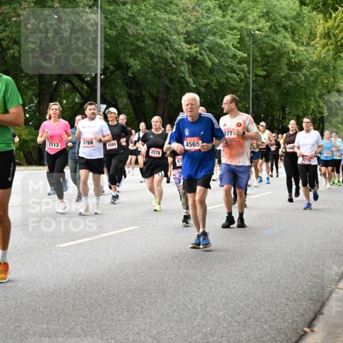 06.09.2026 - CURREX Alsterlauf Dr. Thomas Lammeyer http://msf.ph/oto/10117215 06.09.2026 09:14:42 Laufen 8043, 4873, 5769, 2113, 3889, 3578, 57, 4565, 577, 3922, 2934, 43, 6147, 4831 meine-sportfotos.de