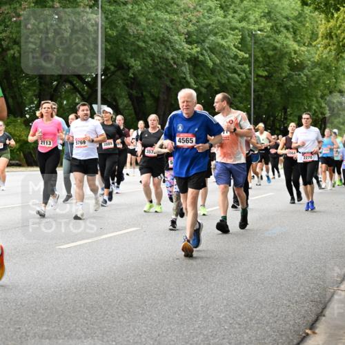 06.09.2026 - CURREX Alsterlauf Dr. Thomas Lammeyer http://msf.ph/oto/10117216 06.09.2026 09:14:43 Laufen 4973, 767, 2113, 5769, 3889, 357, 5, 4565, 2270, 2934, 4831 meine-sportfotos.de