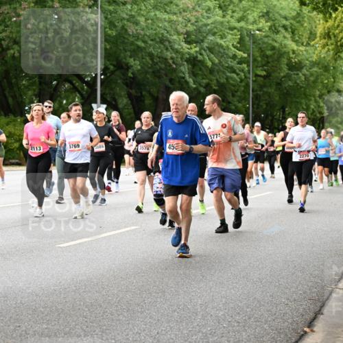 06.09.2026 - CURREX Alsterlauf Dr. Thomas Lammeyer http://msf.ph/oto/10117217 06.09.2026 09:14:43 Laufen 4873, 2113, 5769, 577, 3889, 3578, 45, 2270, 234, 4831 meine-sportfotos.de