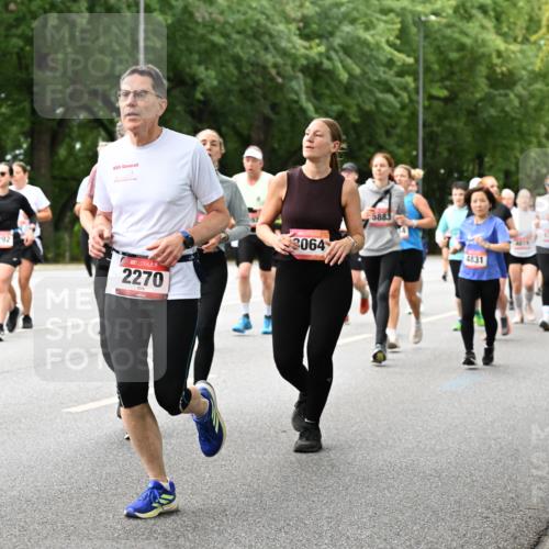 06.09.2026 - CURREX Alsterlauf Dr. Thomas Lammeyer http://msf.ph/oto/10117244 06.09.2026 09:14:47 Laufen 3582, 4, 8292, 2270, 3064, 3883, 4831 meine-sportfotos.de