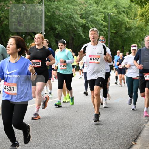 06.09.2026 - CURREX Alsterlauf Dr. Thomas Lammeyer http://msf.ph/oto/10117269 06.09.2026 09:14:51 Laufen 2934, 4831, 3922, 3043, 22, 6147, 5111 meine-sportfotos.de