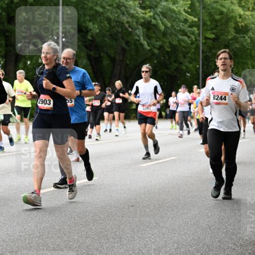 06.09.2026 - CURREX Alsterlauf Dr. Thomas Lammeyer http://msf.ph/oto/10117298 06.09.2026 09:14:55 Laufen 6395, 2903, 55, 5390, 8244 meine-sportfotos.de