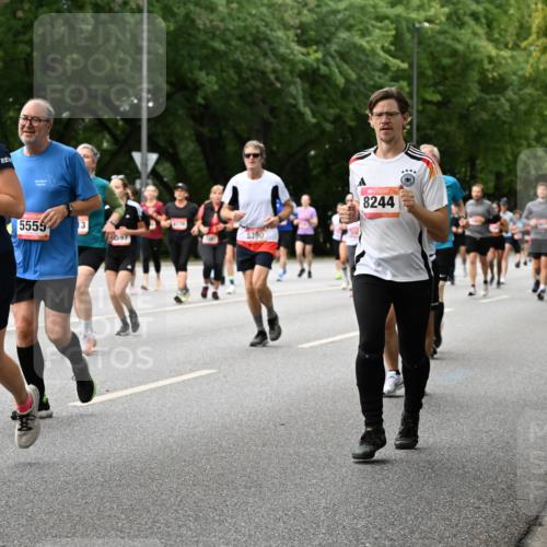 06.09.2026 - CURREX Alsterlauf Dr. Thomas Lammeyer http://msf.ph/oto/10117303 06.09.2026 09:14:56 Laufen 5185, 2903, 5555, 13, 5390, 697, 8244 meine-sportfotos.de