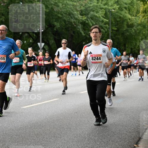 06.09.2026 - CURREX Alsterlauf Dr. Thomas Lammeyer http://msf.ph/oto/10117305 06.09.2026 09:14:56 Laufen 2903, 658, 5555, 4713, 5597, 5390, 8244 meine-sportfotos.de