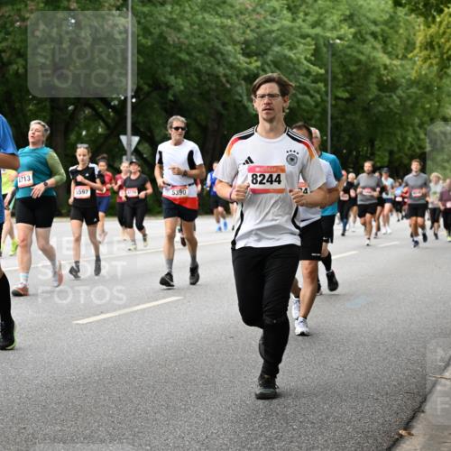 06.09.2026 - CURREX Alsterlauf Dr. Thomas Lammeyer http://msf.ph/oto/10117307 06.09.2026 09:14:57 Laufen 3, 5555, 4713, 5597, 5390, 8244 meine-sportfotos.de