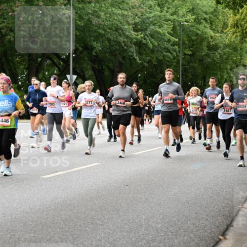 06.09.2026 - CURREX Alsterlauf Dr. Thomas Lammeyer http://msf.ph/oto/10117336 06.09.2026 09:15:01 Laufen 7, 2560, 5197, 6019, 17, 2466, 3277, 3283, 8121, 6446, 8271, 624, 2467, 4634, 8056, 2035, 2035 meine-sportfotos.de