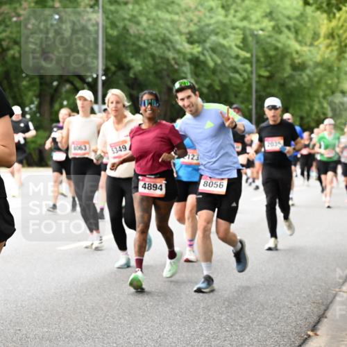 06.09.2026 - CURREX Alsterlauf Dr. Thomas Lammeyer http://msf.ph/oto/10117383 06.09.2026 09:15:07 Laufen 63, 1063, 5349, 4894, 123, 8056 meine-sportfotos.de