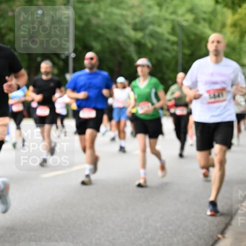 06.09.2026 - CURREX Alsterlauf Dr. Thomas Lammeyer http://msf.ph/oto/10117407 06.09.2026 09:15:11 Laufen 6148, 1641 meine-sportfotos.de